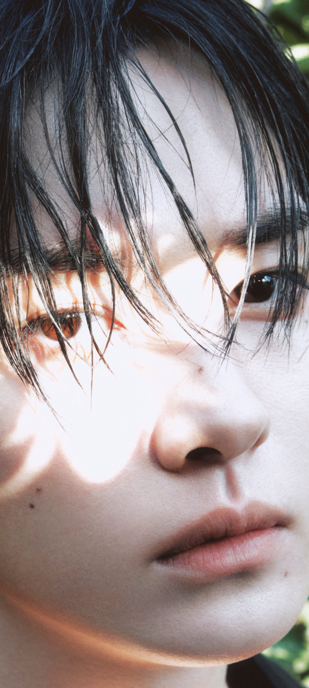Wallpaper penuh perasaan yang dibagikan untuk Lee Know (Stray Kids)