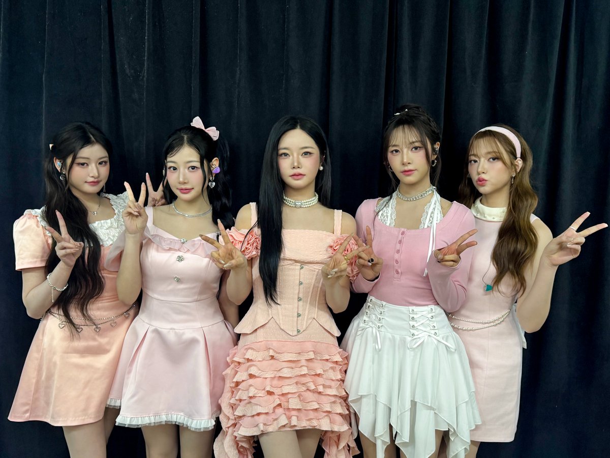 Latest photo of FIFTY FIFTY