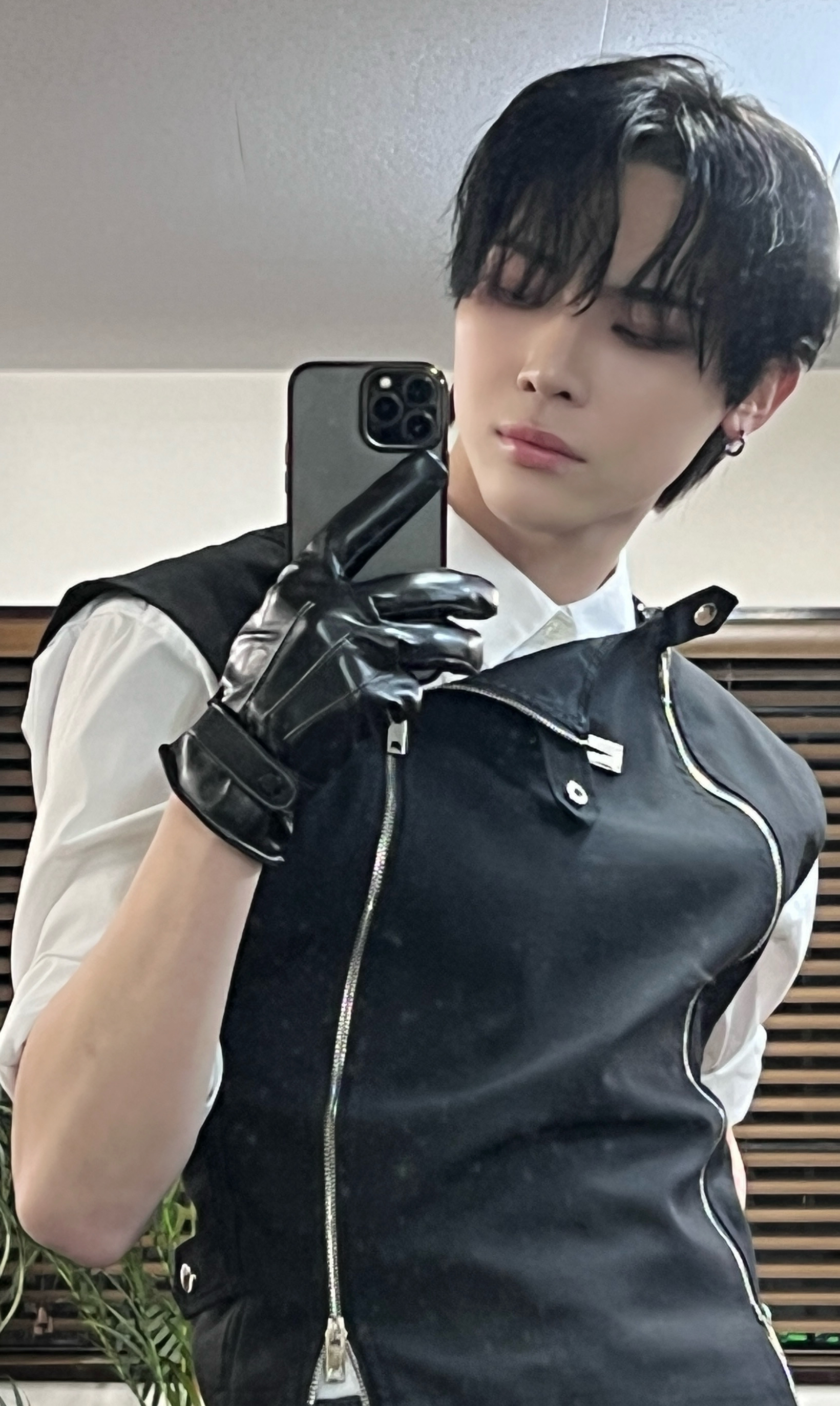 Latest photo of Nicholas (&TEAM)