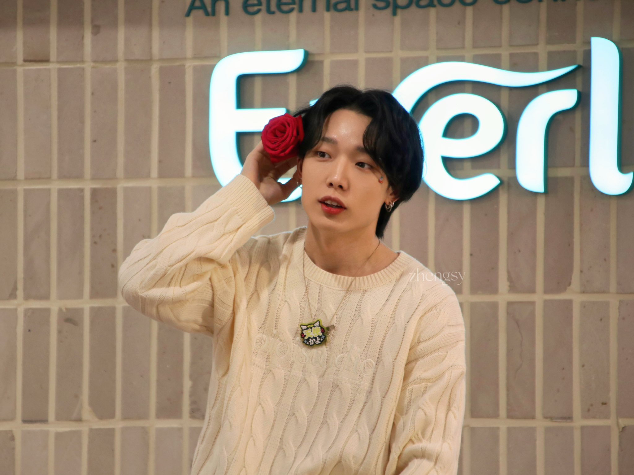 Behind-the-scenes cut of BOBBY (iKON)