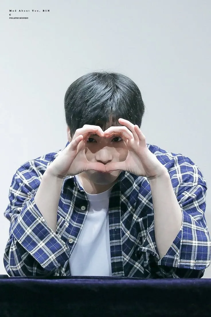 Behind-the-scenes cut of Moonbin (ASTRO)