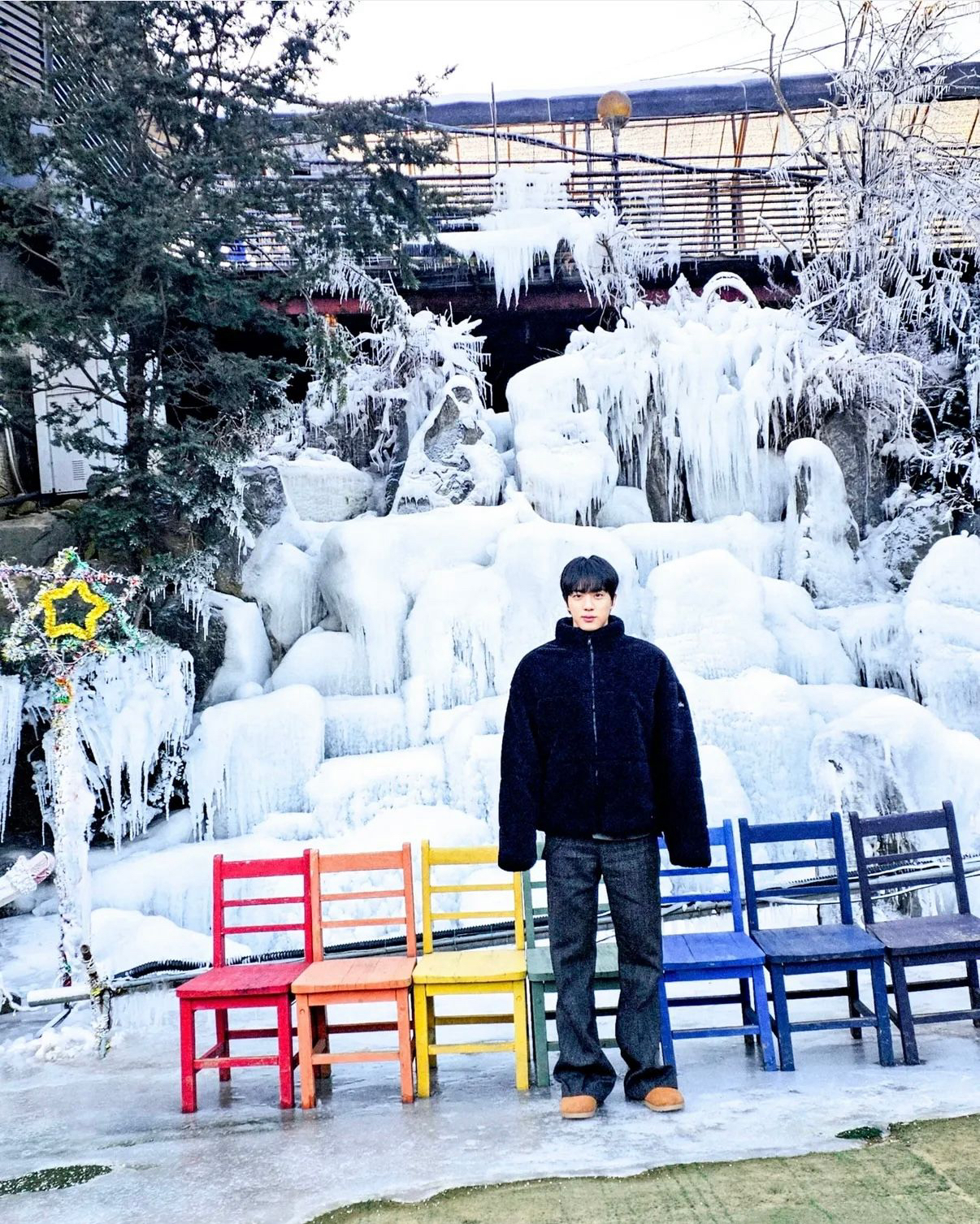 진 (방탄소년단)의 비하인드 컷