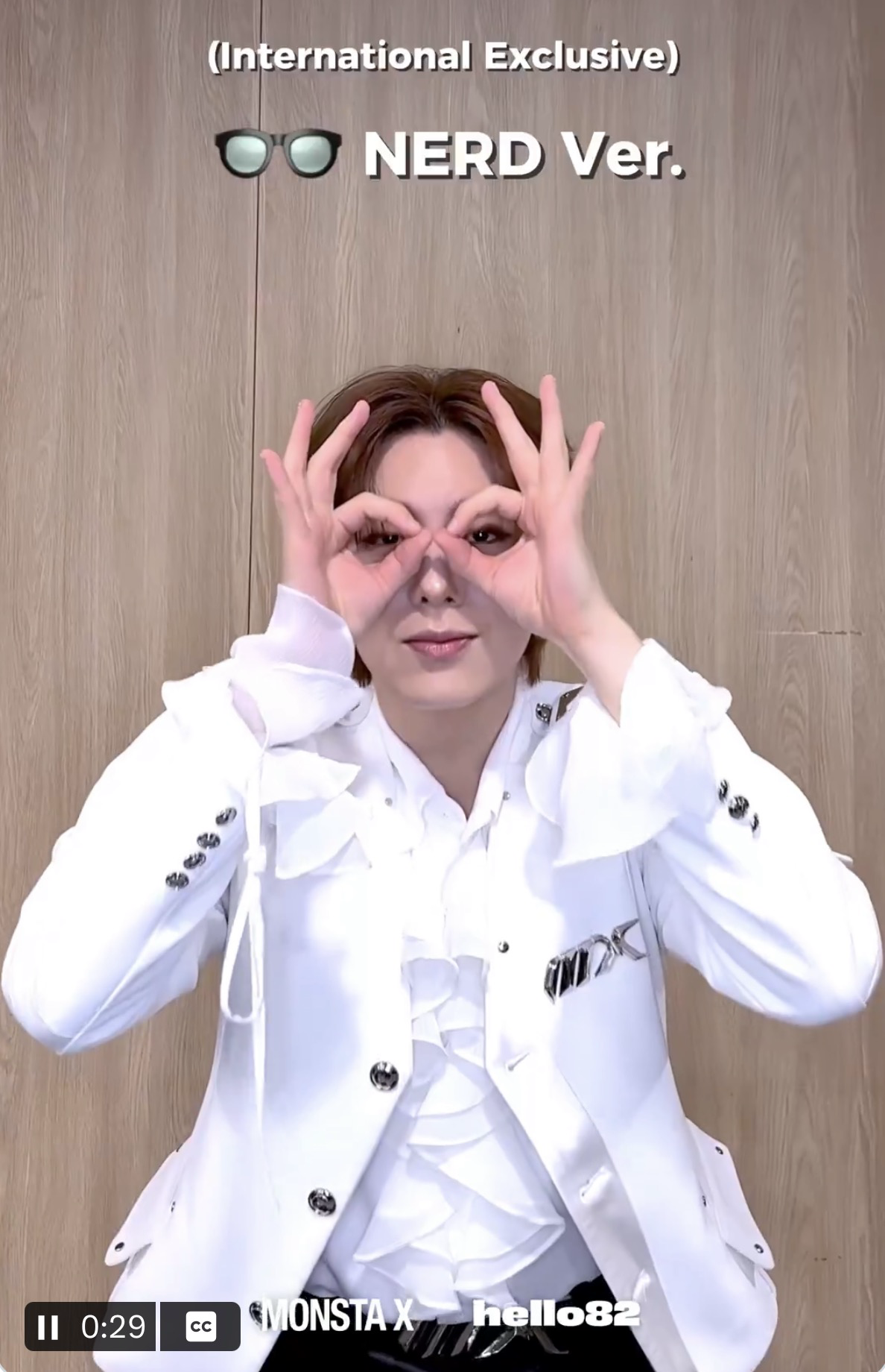 A moment captured by Shownu (MONSTA X)'s fan