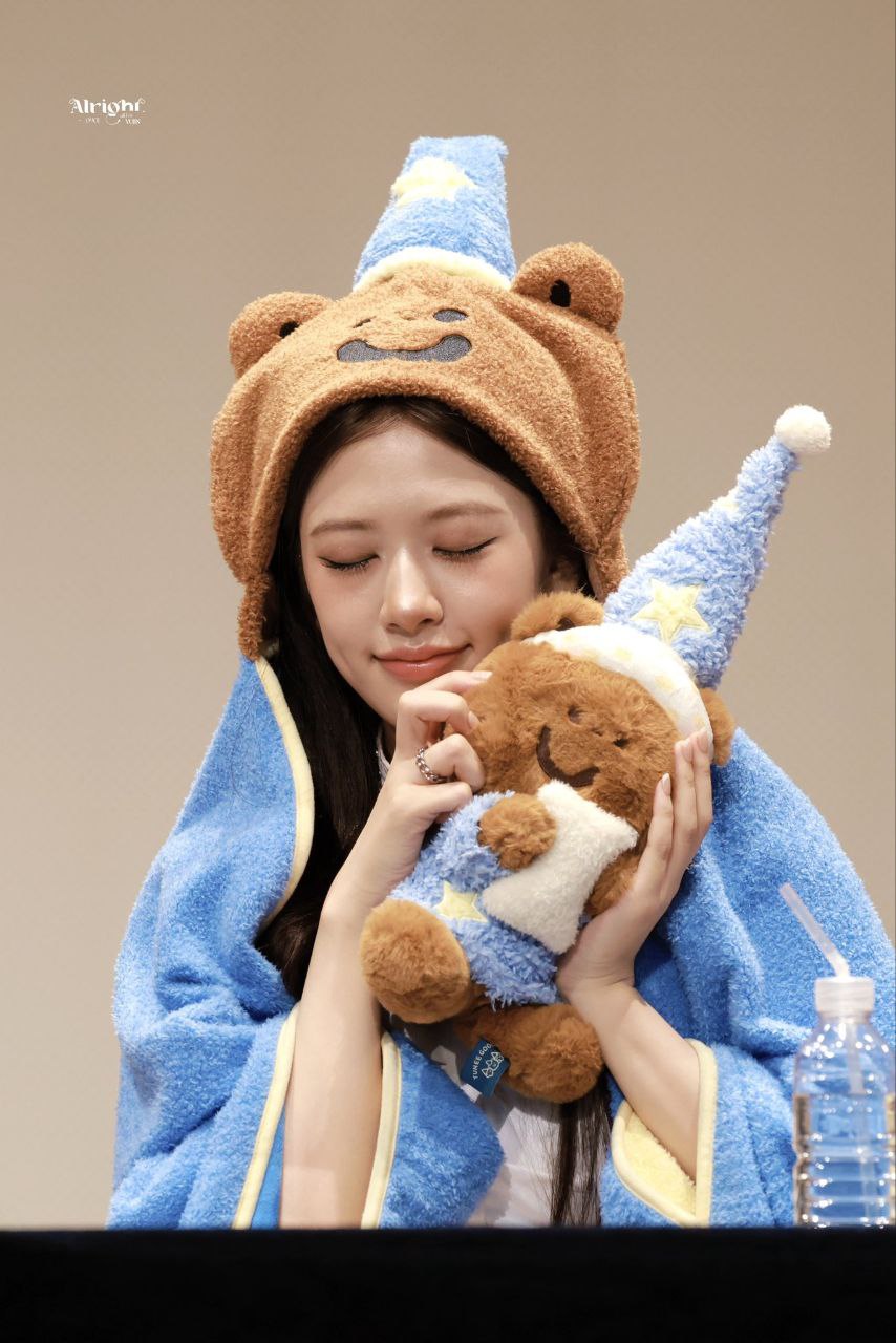 アン・ユジン (IVE)の最近の活動写真