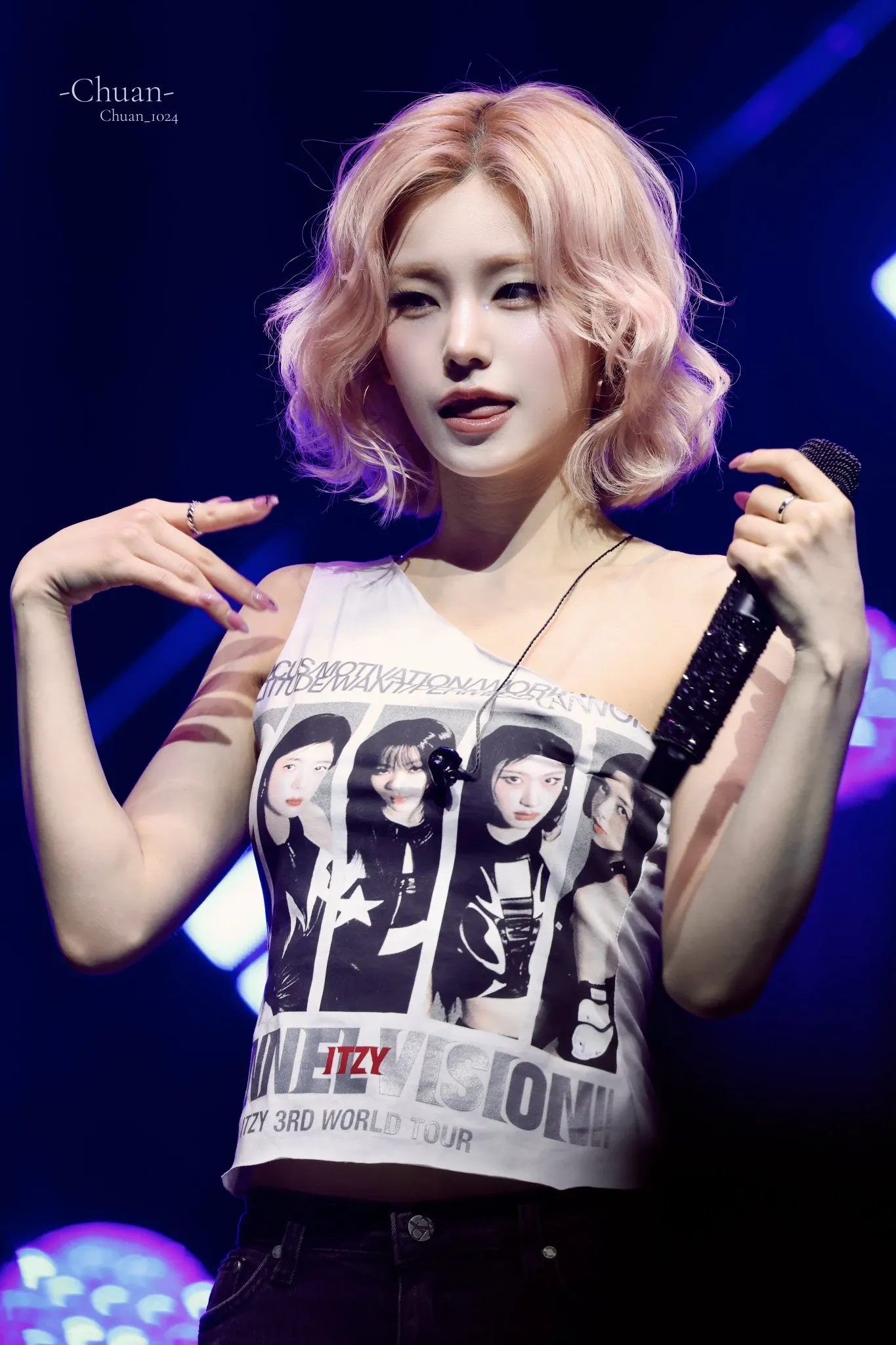 Latest photo of Yeji (ITZY)