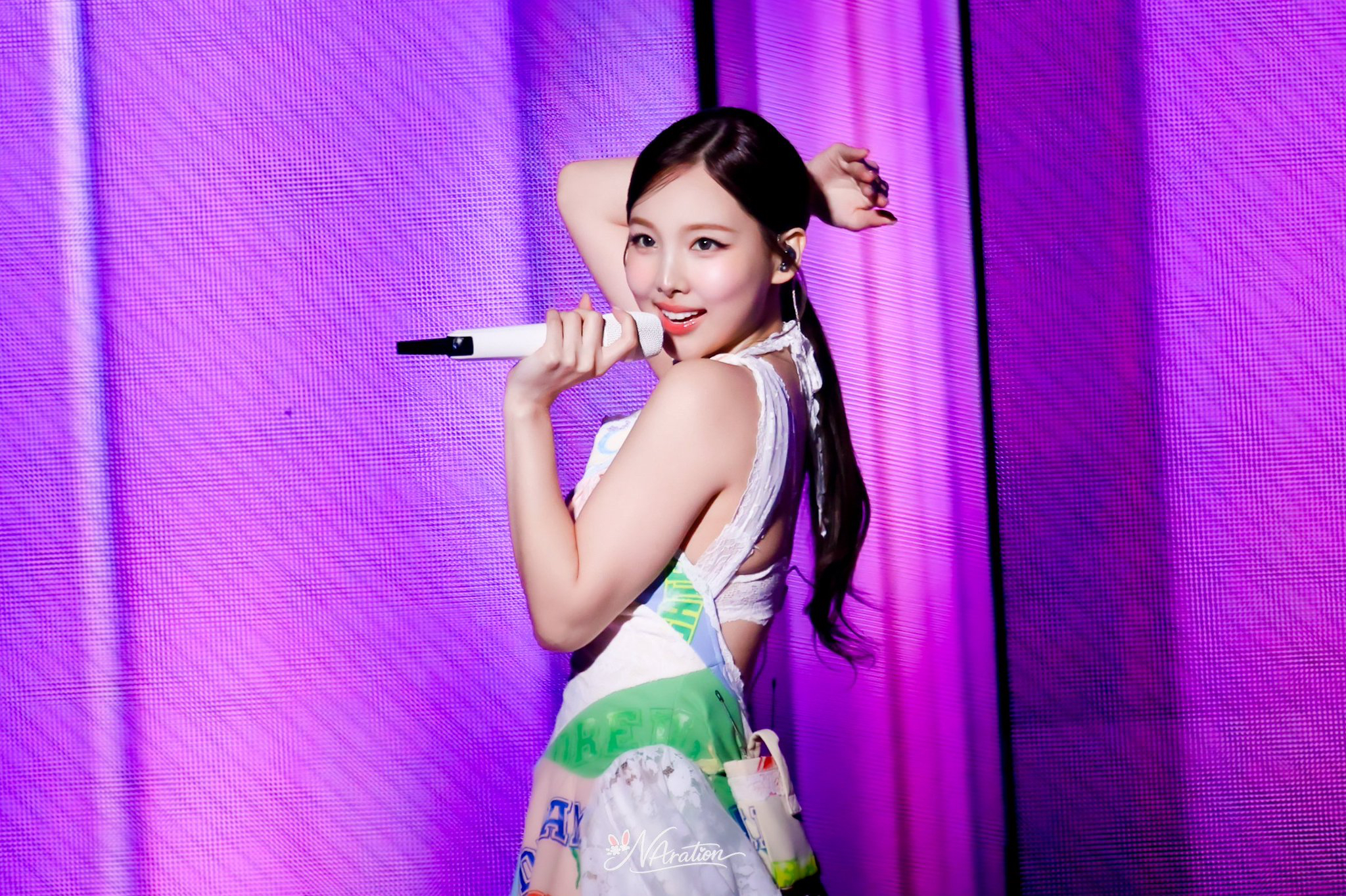 A moment captured by Nayeon (TWICE)'s fan