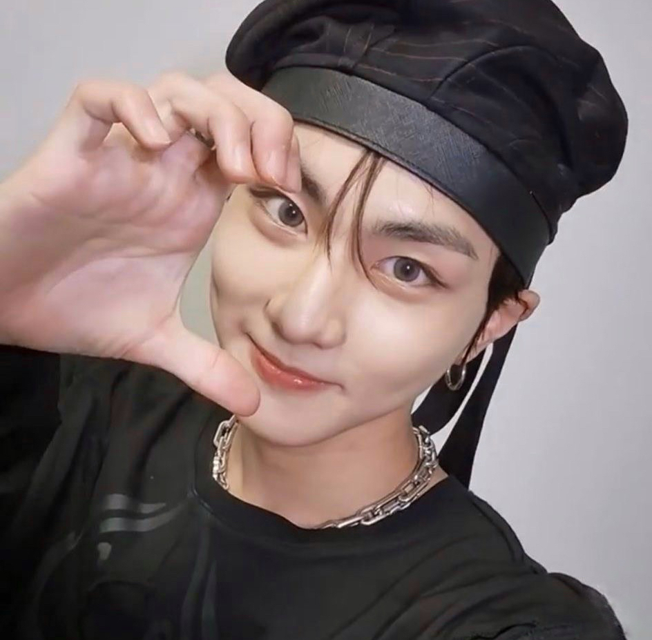 Recent activity shot of Jungwon (ENHYPEN)