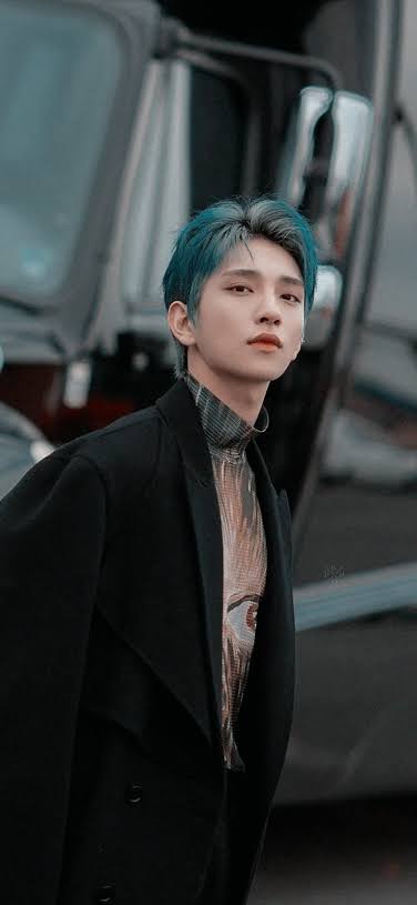Latest photo of Joshua (SEVENTEEN)