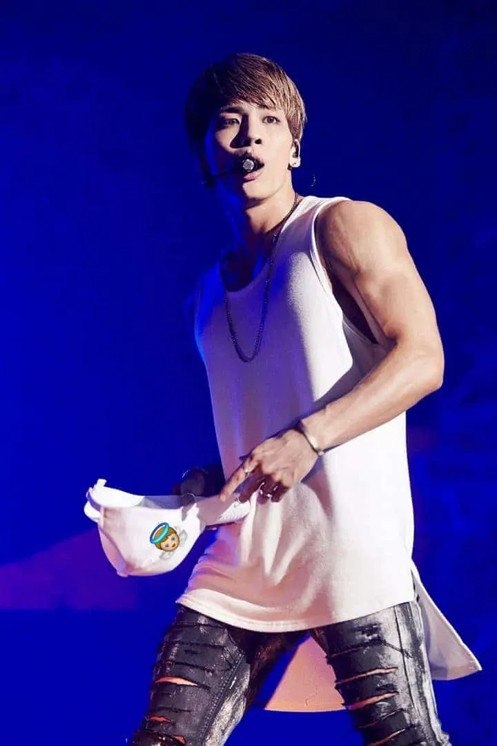 Recent activity shot of Jonghyun (SHINee)