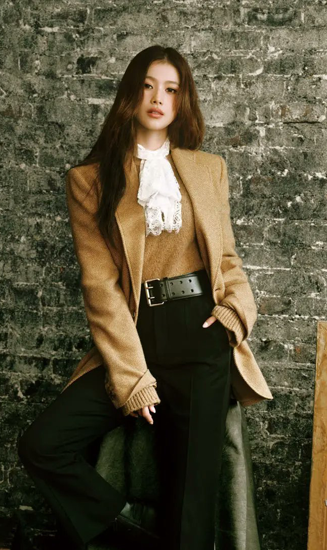 사나 (TWICE) 최근 활동샷