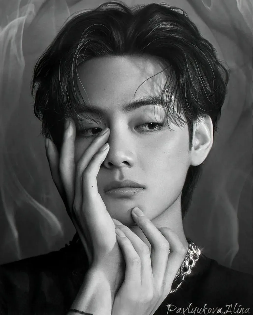 Latest photo of V (BTS)