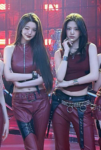 A moment captured by Jang Wonyoung (IVE)'s fan