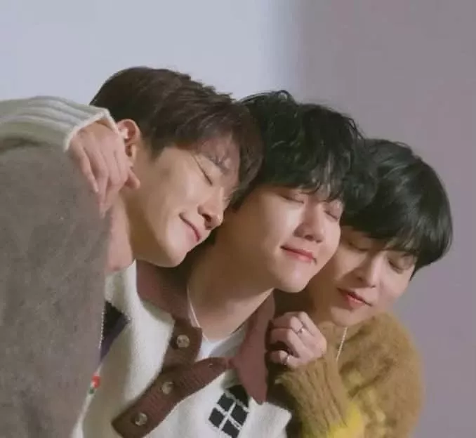 Behind-the-scenes cut of EXO