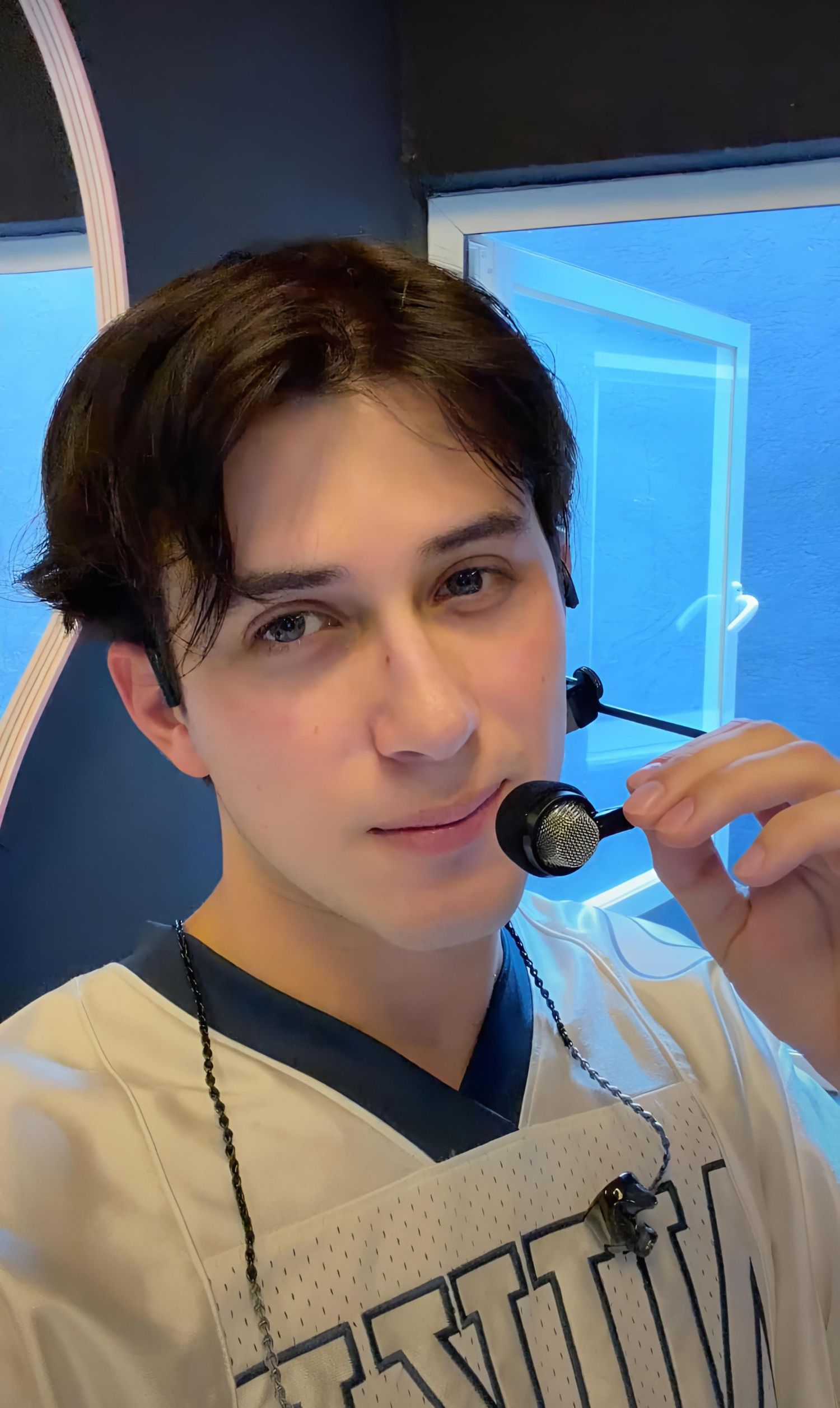 알레한드로 (SANTOS BRAVOS) 팬덤이 사랑하는 대표 배경 이미지