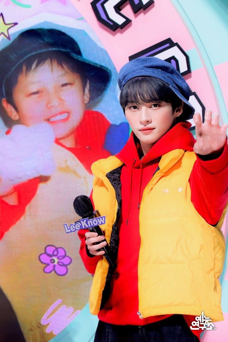 A moment captured by Lee Know (Stray Kids)'s fan