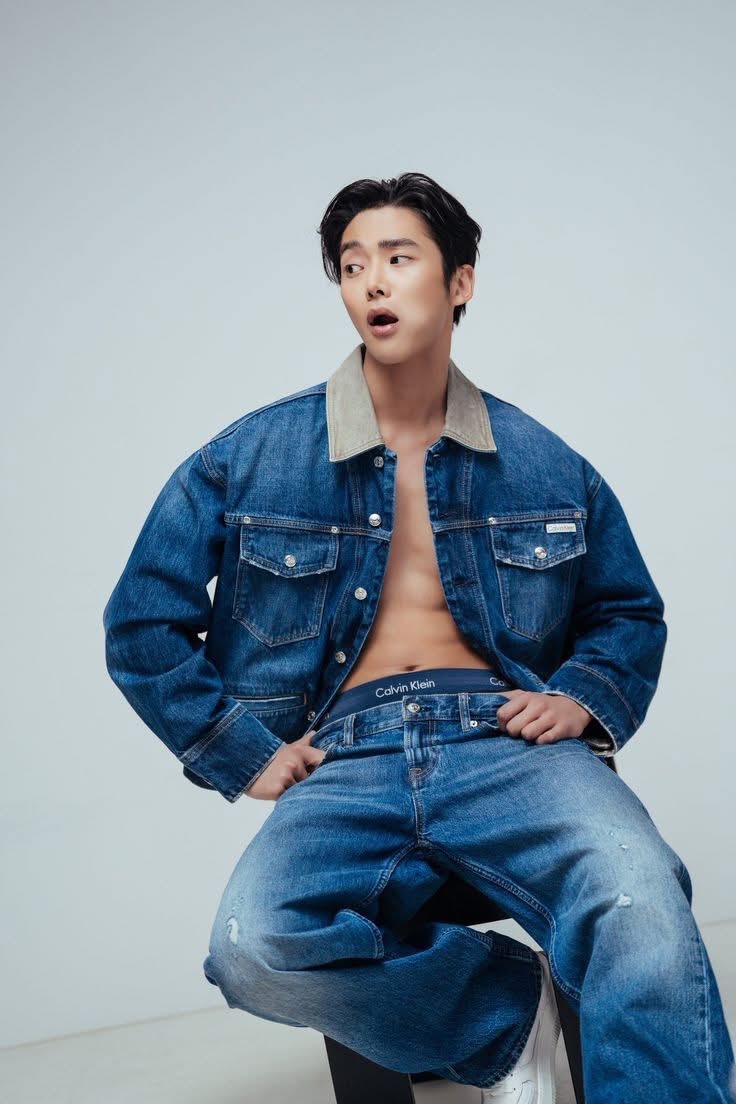 A moment captured by Rowoon's fan