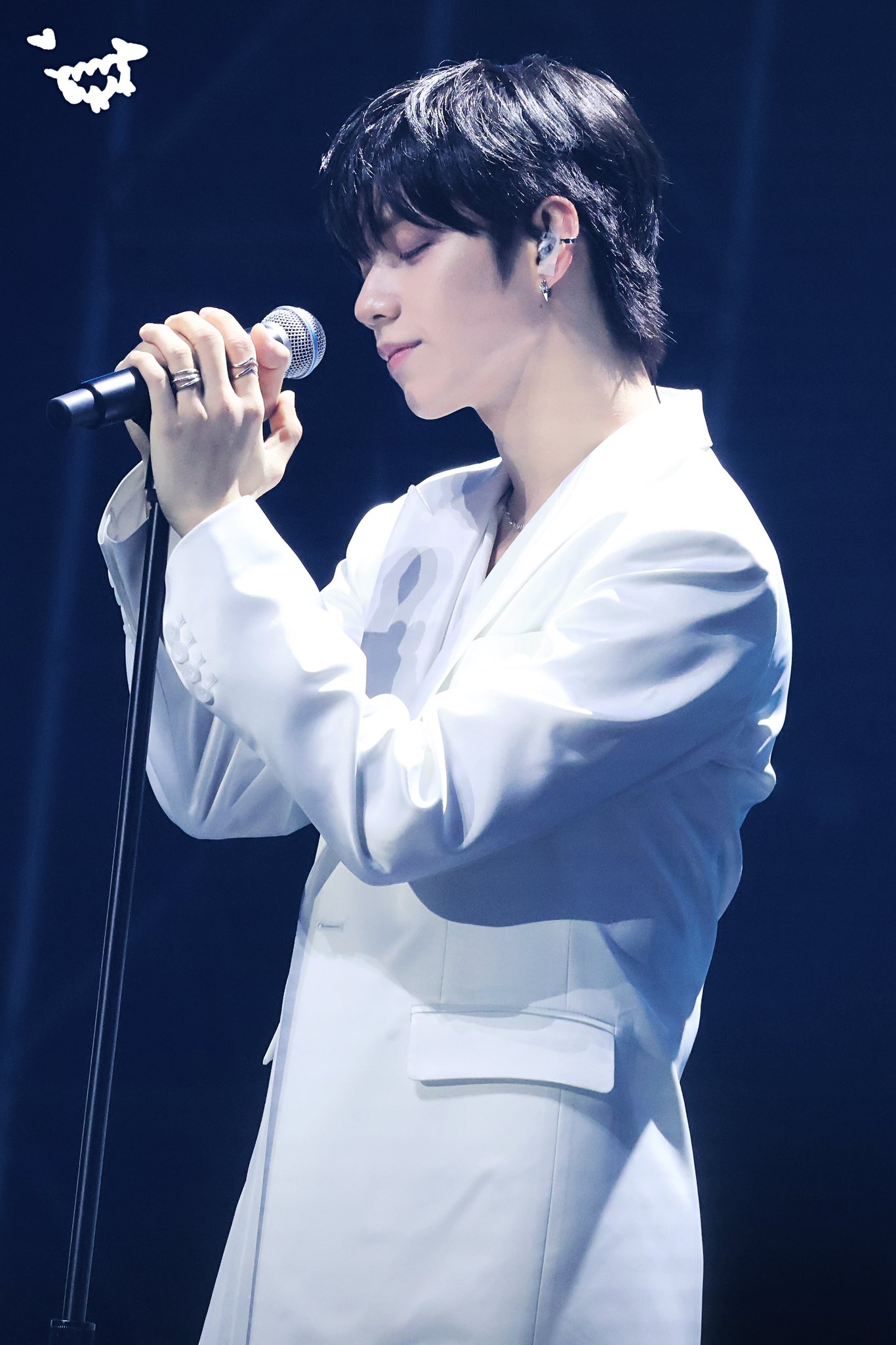 Latest photo of JL (AHOF)