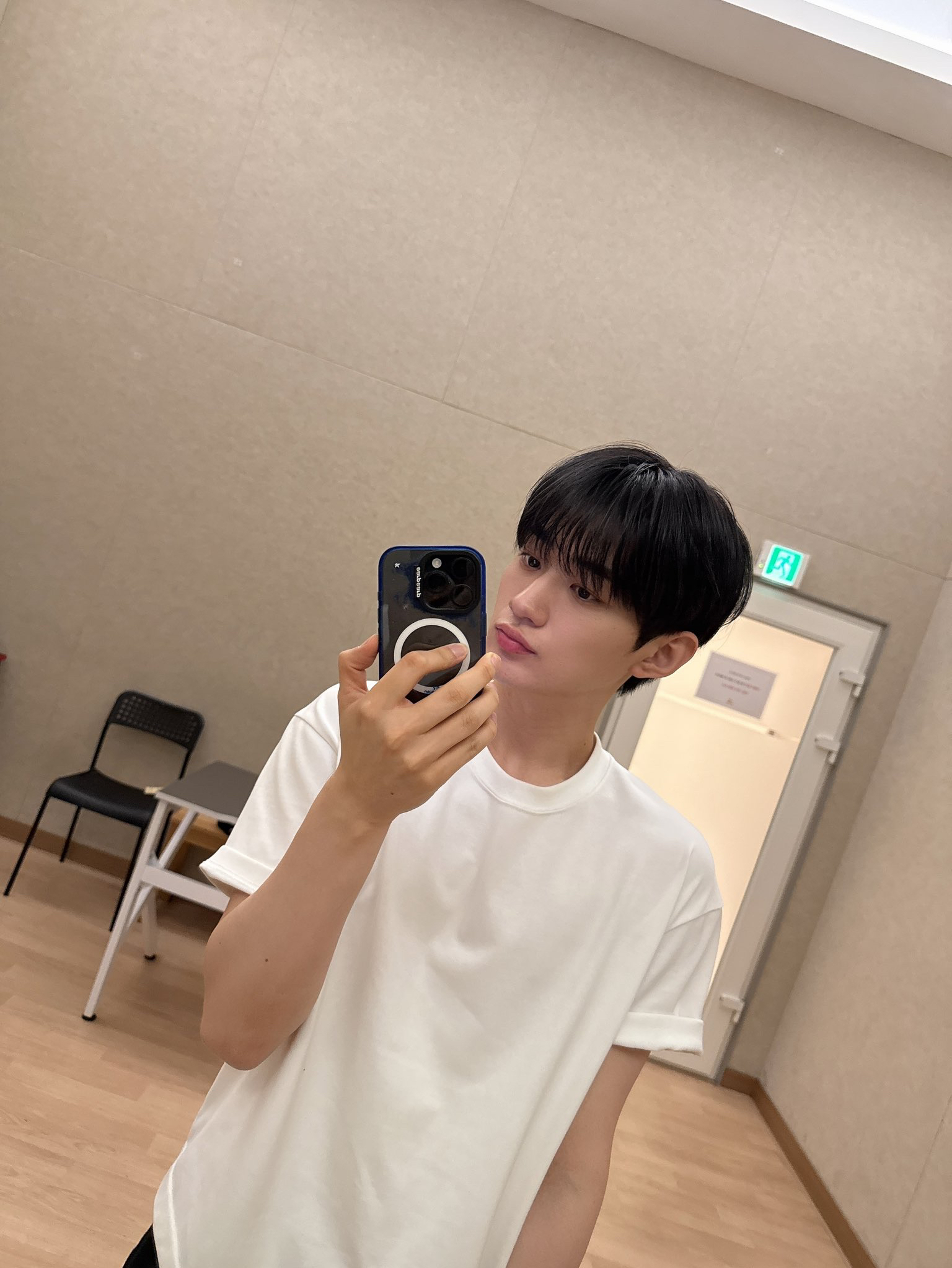 Latest photo of Yongseung (VERIVERY)