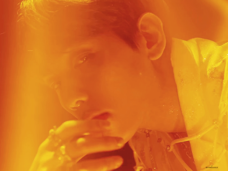 ベクヒョン (EXO)の舞台裏ショット