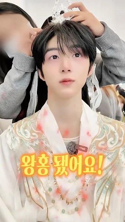 Fandom-recommended wallpaper image of IDID