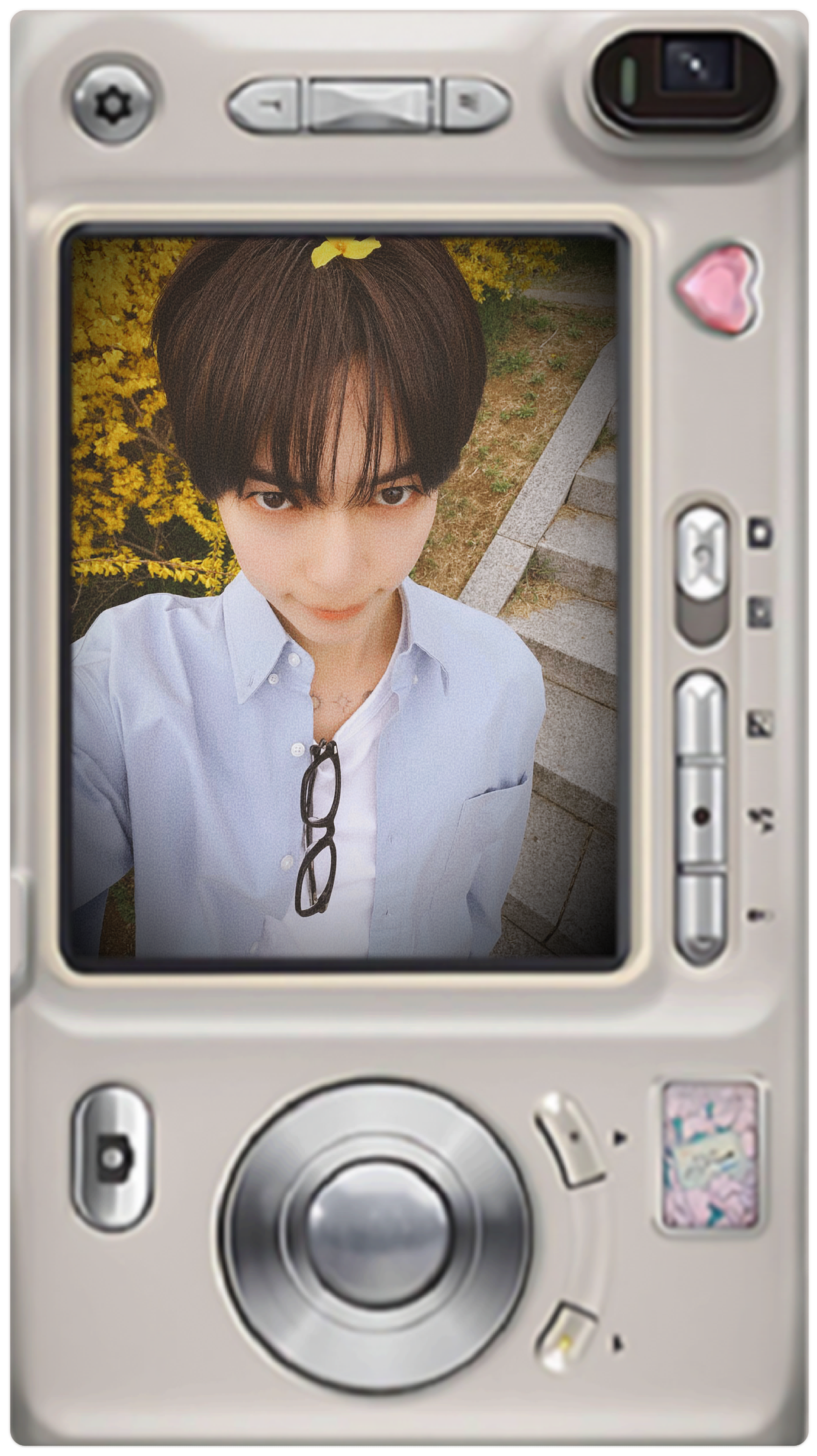 Trending idol content in the community