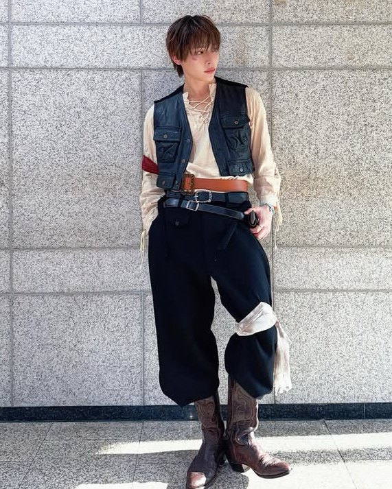 A moment captured by Nicholas (&TEAM)'s fan