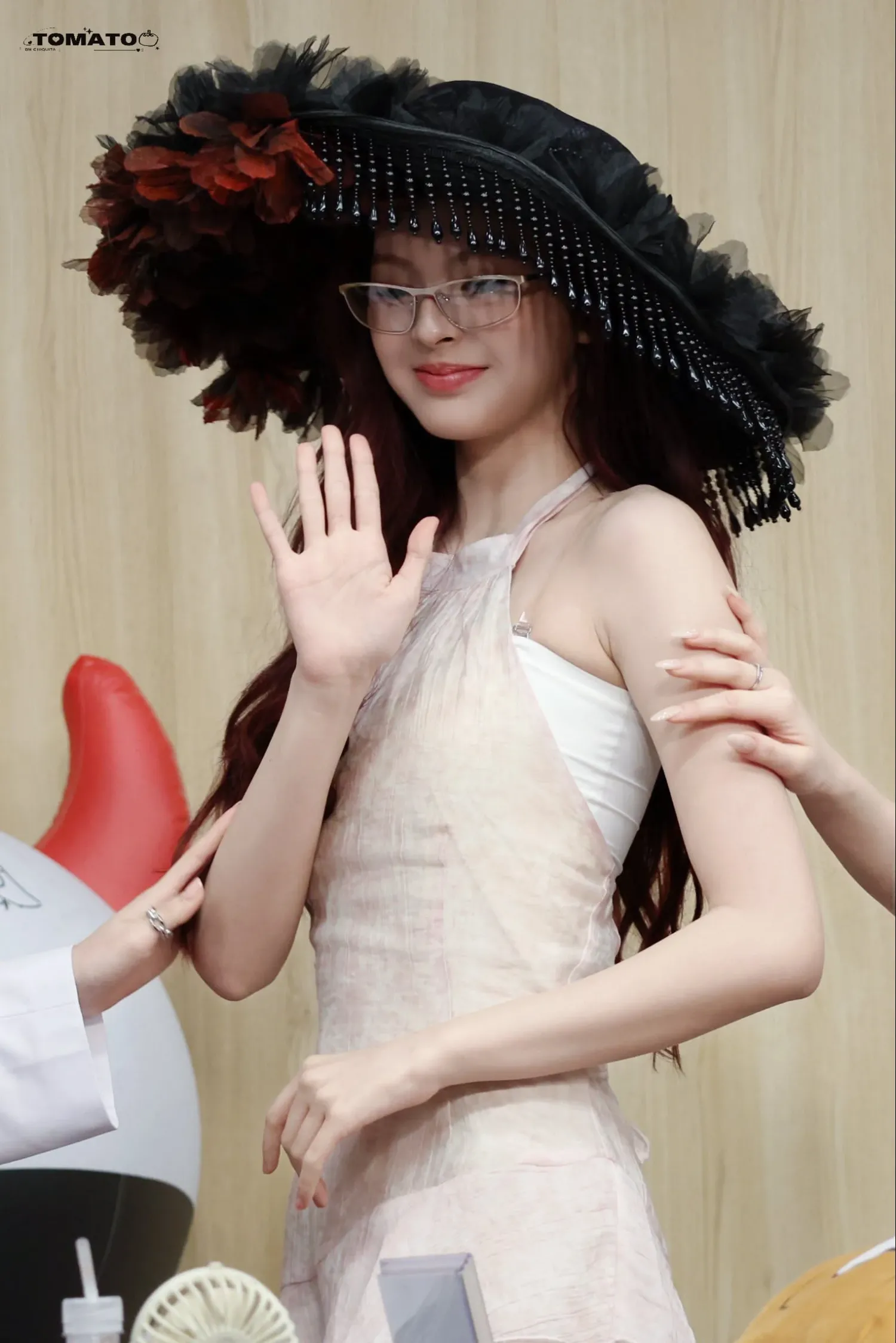 Behind-the-scenes cut of Chiquita (BABYMONSTER)