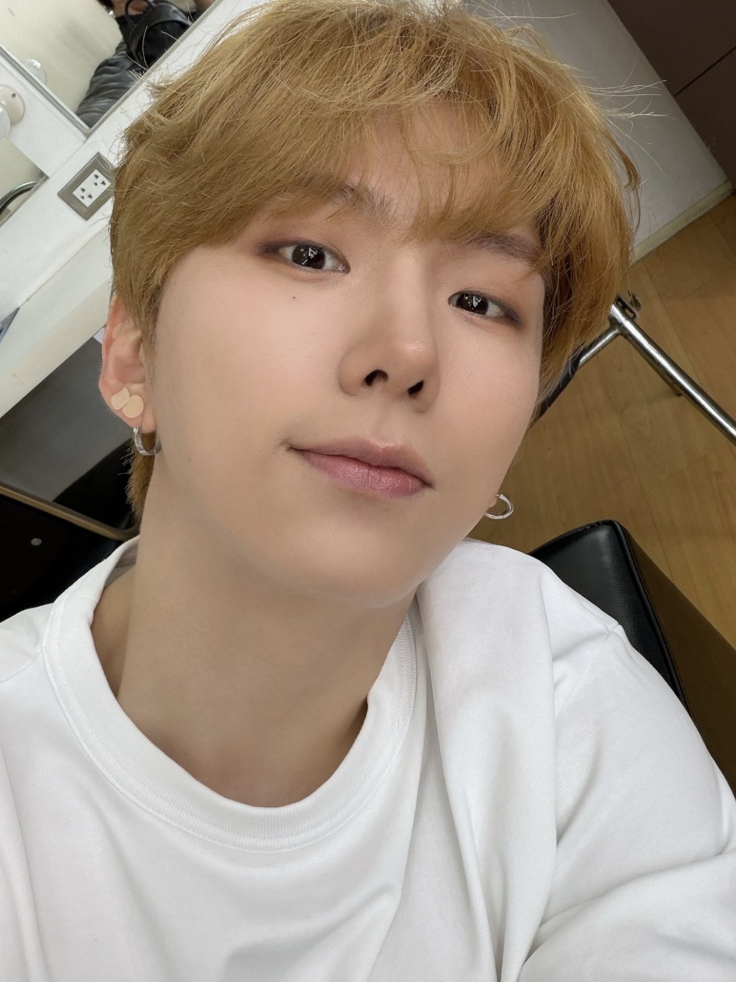 Behind-the-scenes cut of Kihyun (MONSTA X)