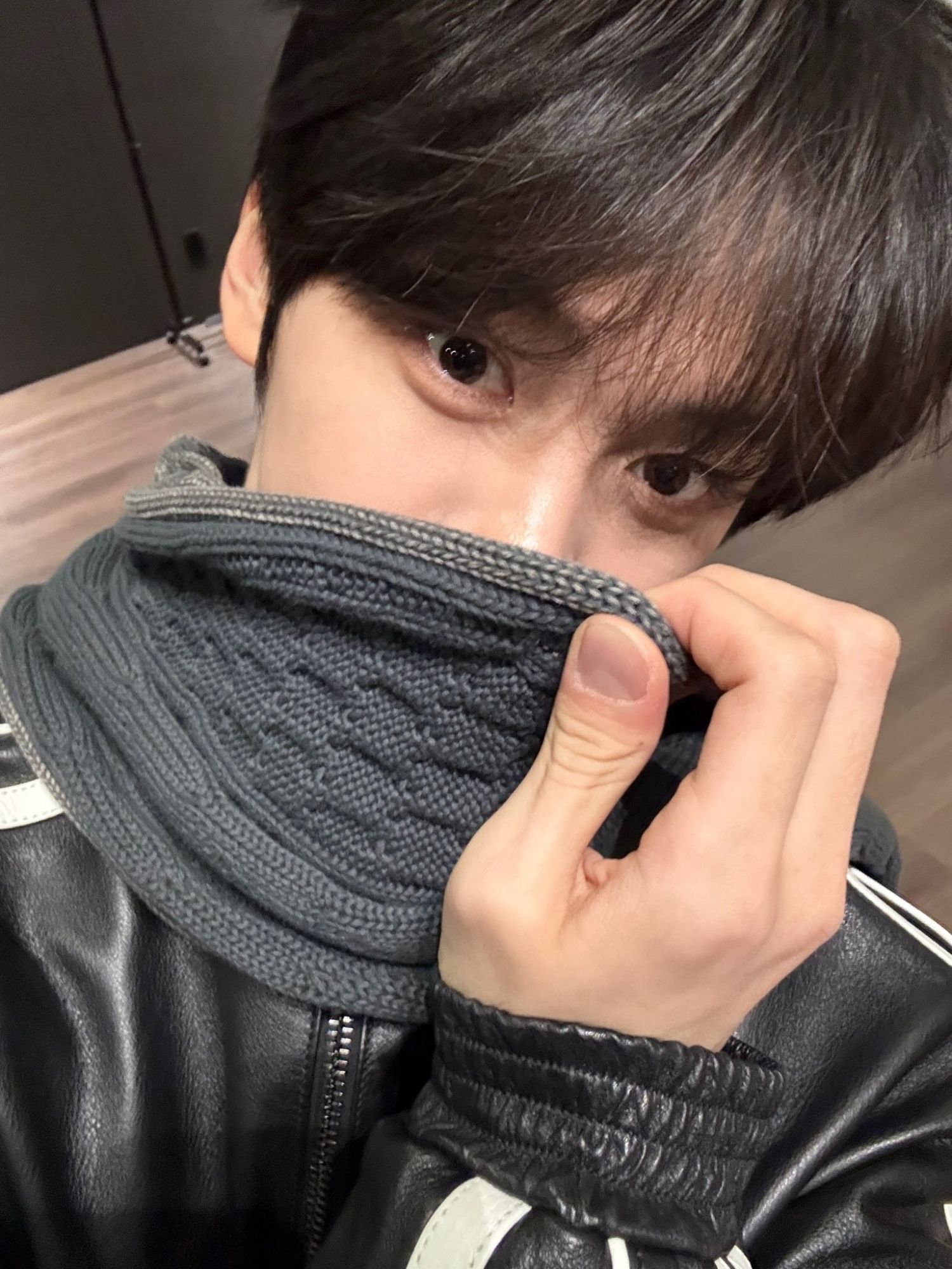 Behind-the-scenes cut of Kim Gyuvin (ZEROBASEONE)