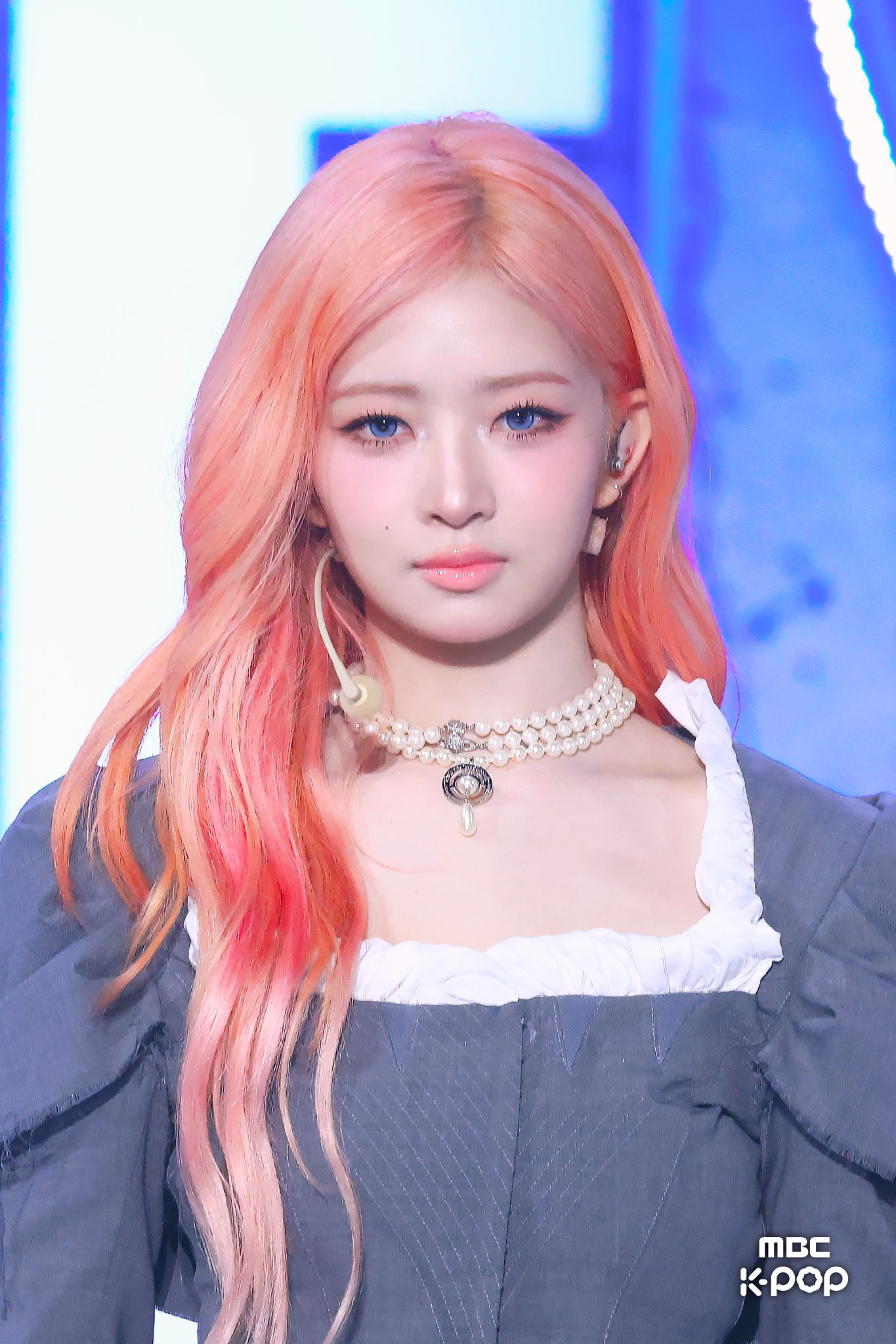 Recent activity shot of Rei (IVE)