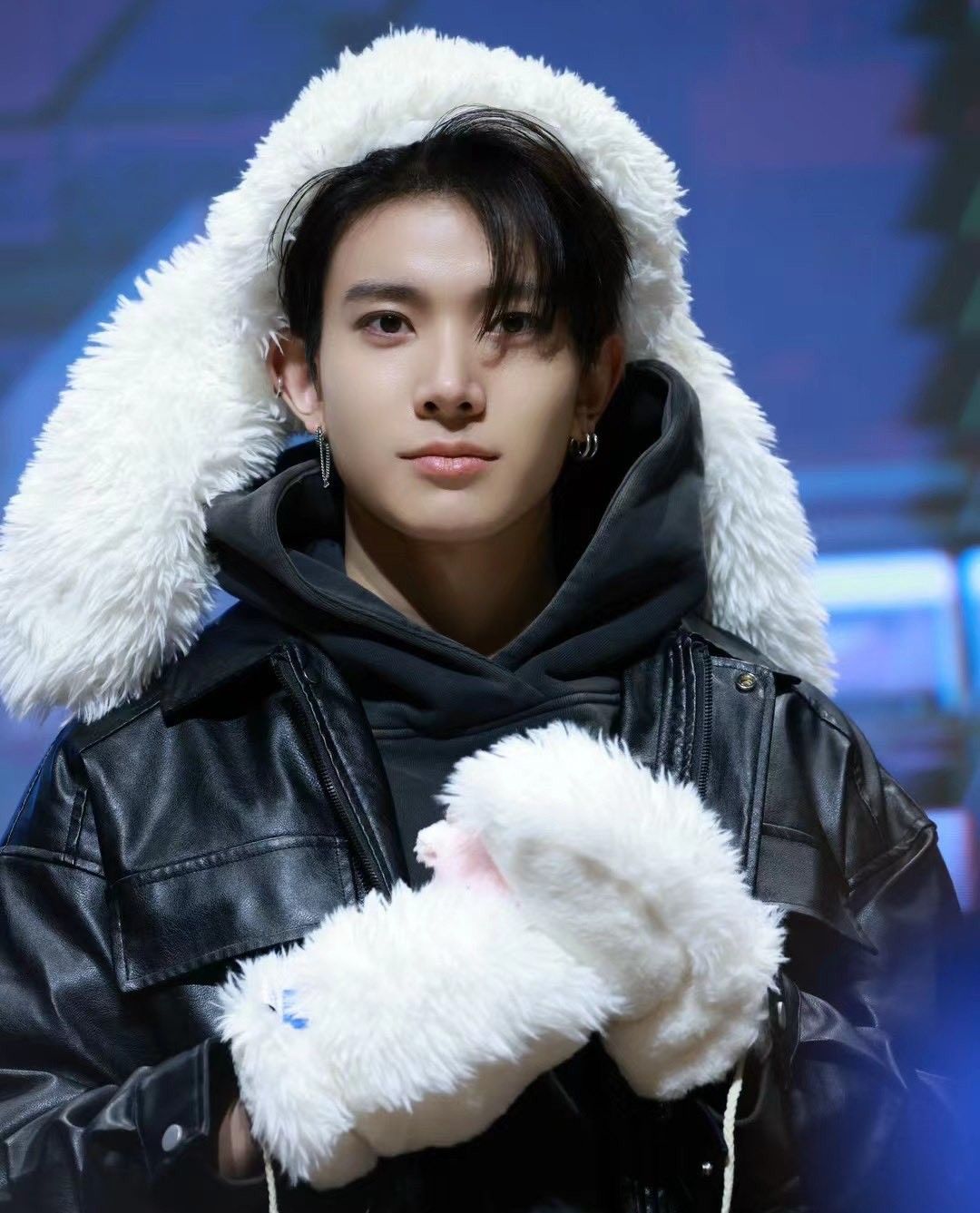 Foto terbaru Heeseung