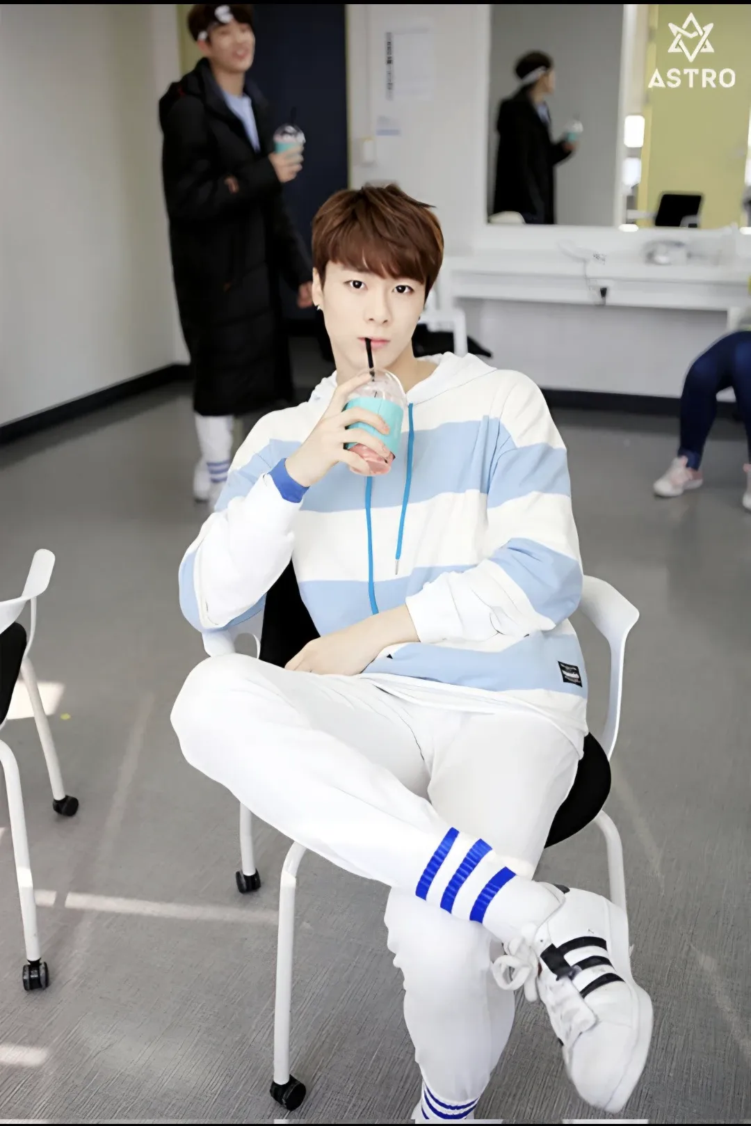 Behind-the-scenes cut of Moonbin (ASTRO)