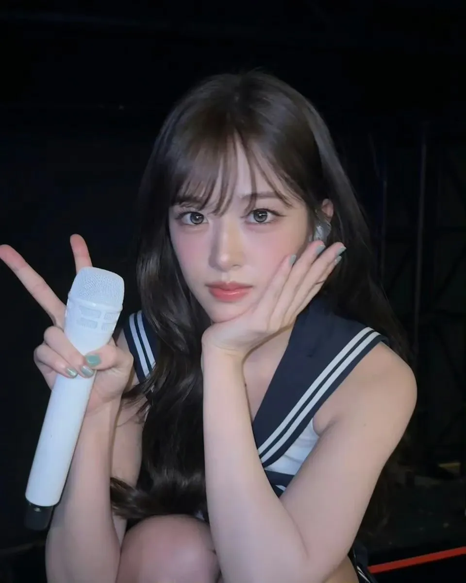 安宥眞 (IVE)的最新照片