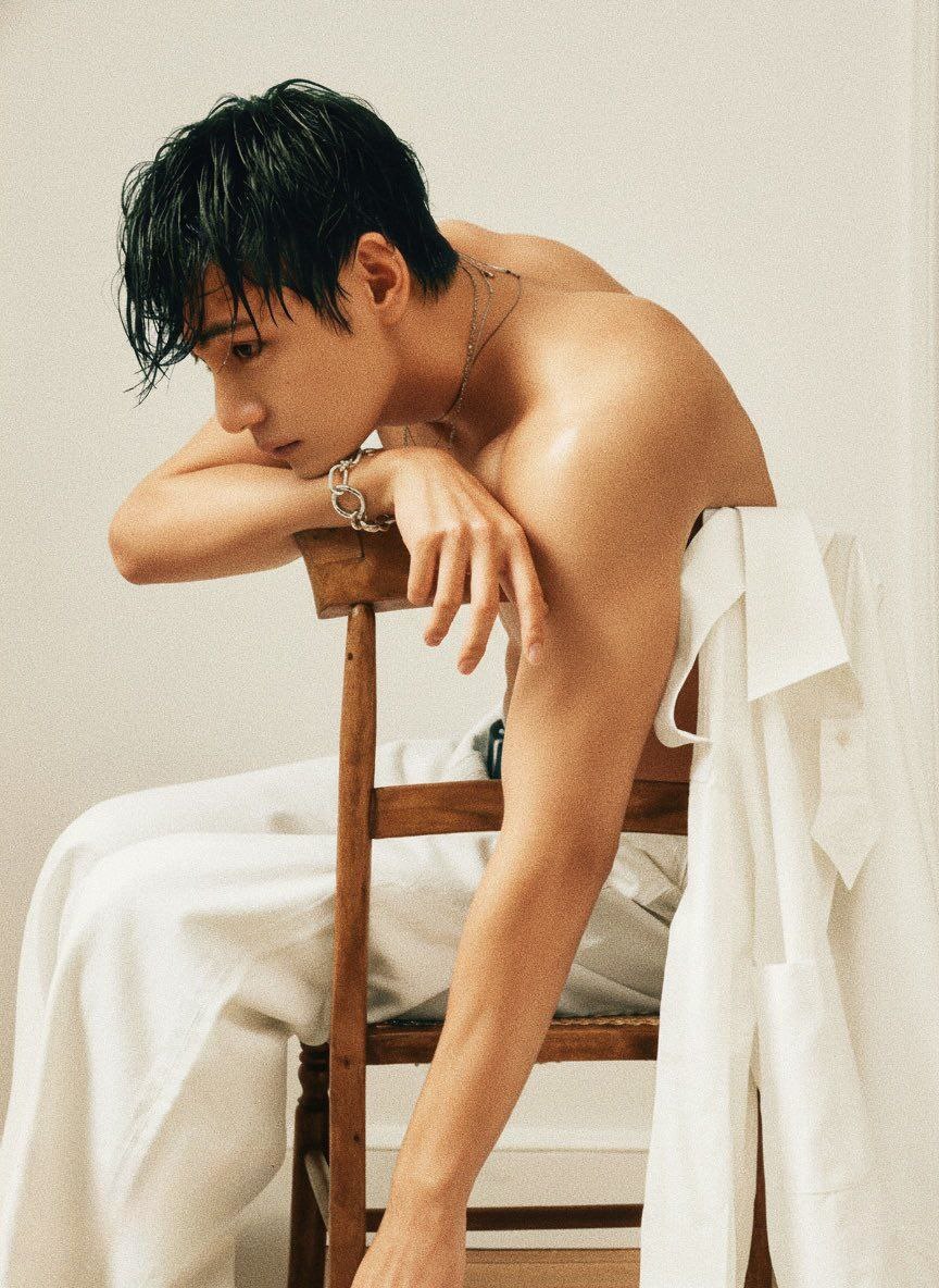 V (BTS)の舞台裏ショット