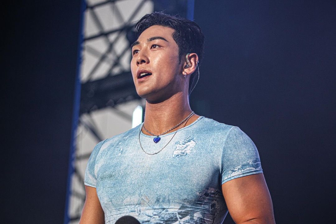 Latest photo of Baekho