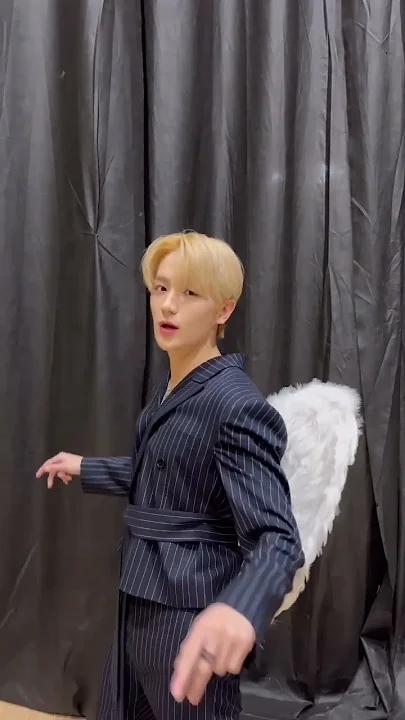 A moment captured by Hyunjae (THE BOYZ)'s fan