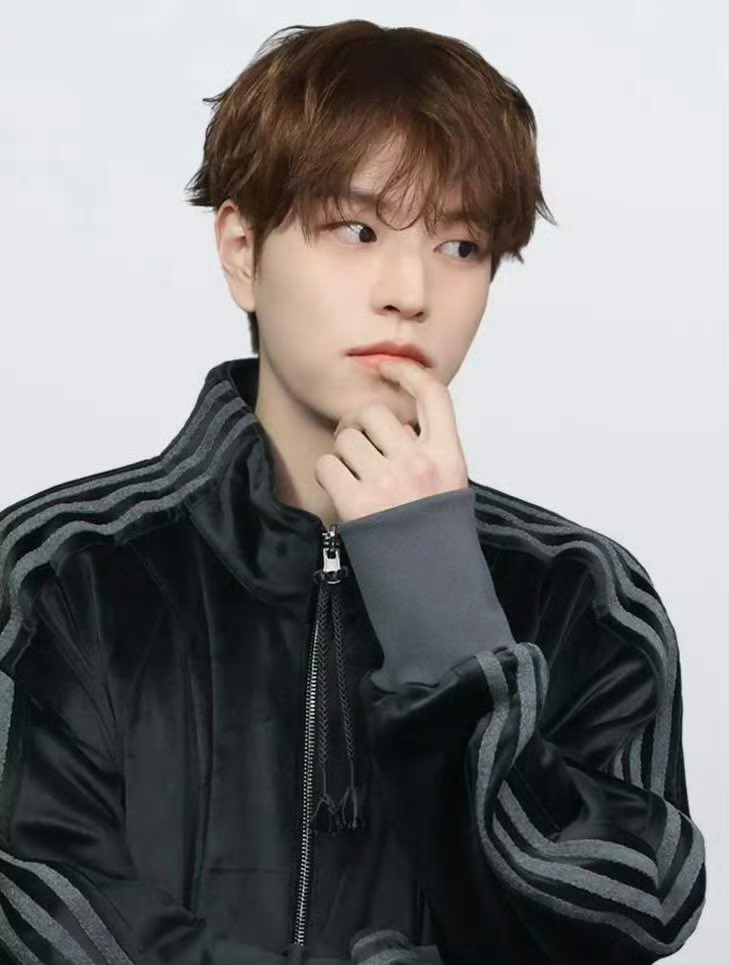 Behind-the-scenes cut of Seungmin (Stray Kids)
