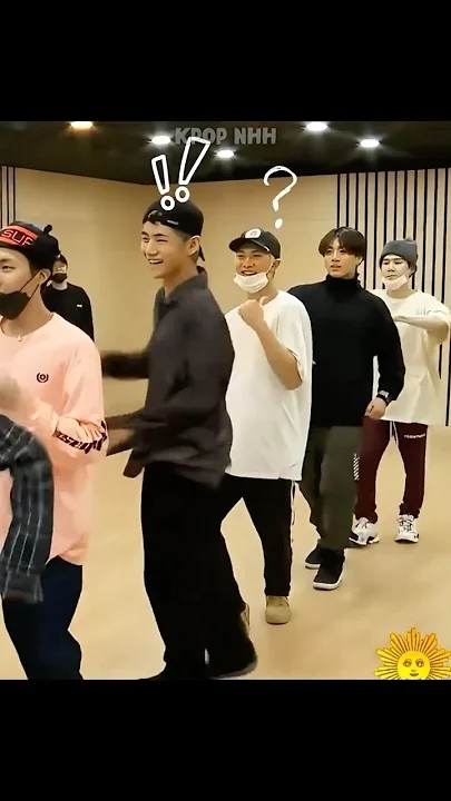 Fandom-recommended wallpaper image of V (BTS)