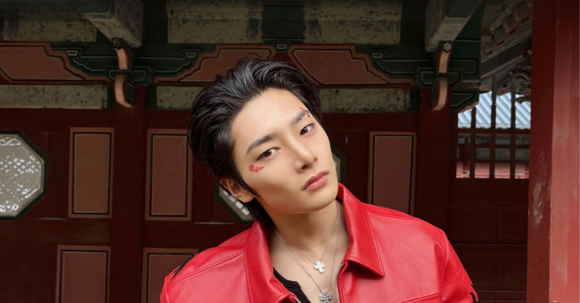 Behind-the-scenes cut of I.N (Stray Kids)