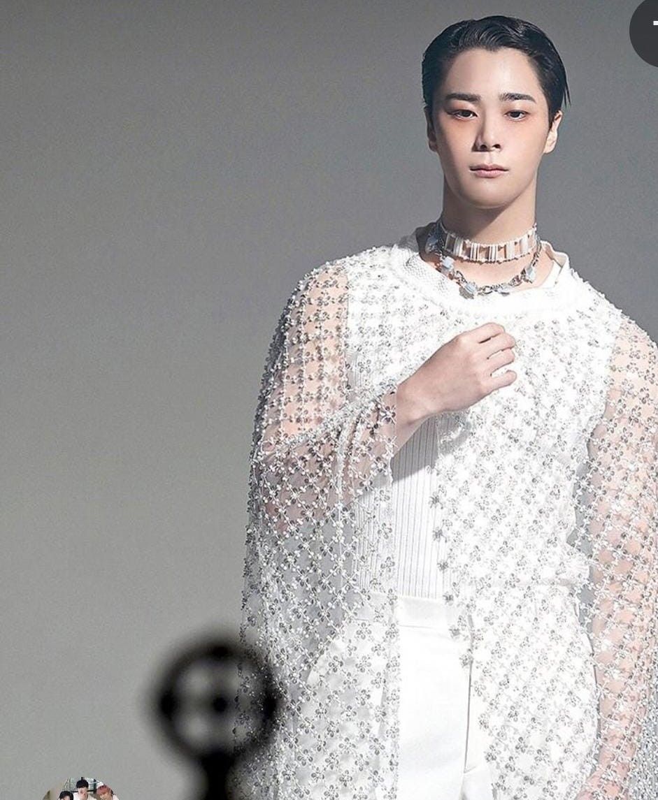 A moment captured by Moonbin (ASTRO)'s fan