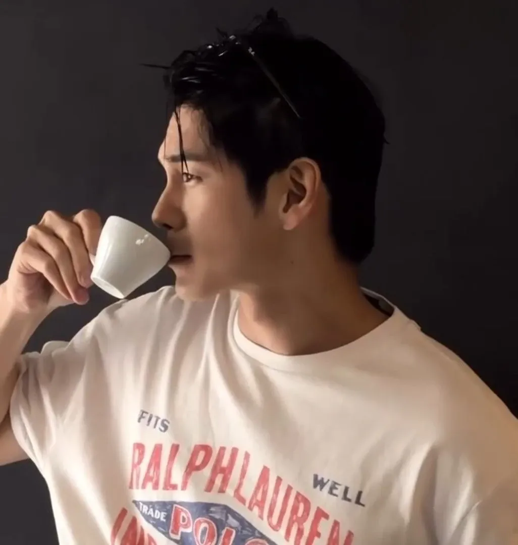 옹성우의 비하인드 컷