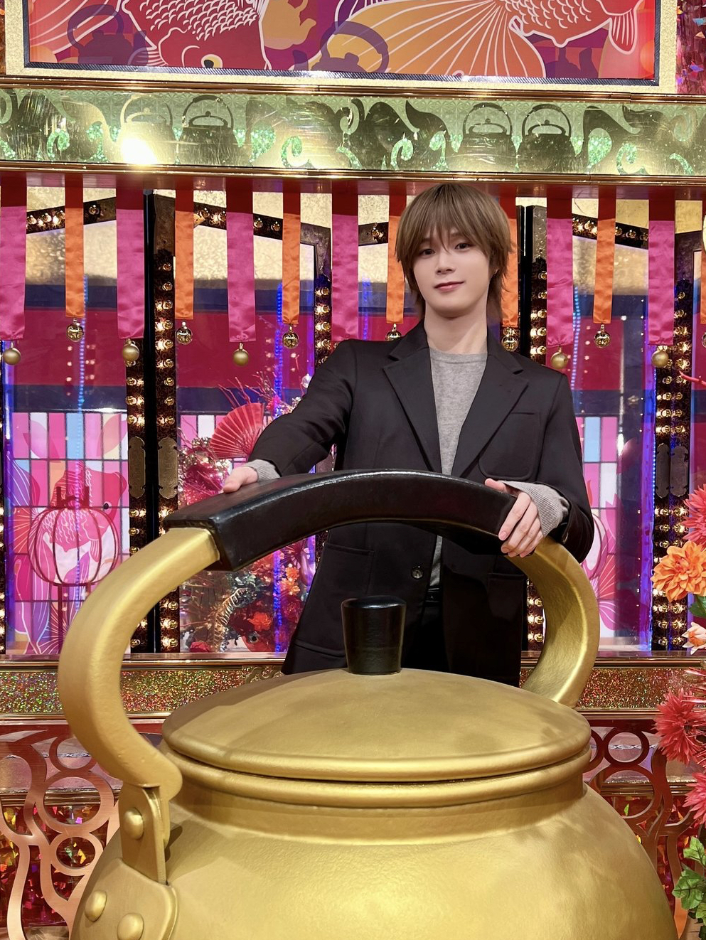 A moment captured by K (&TEAM)'s fan