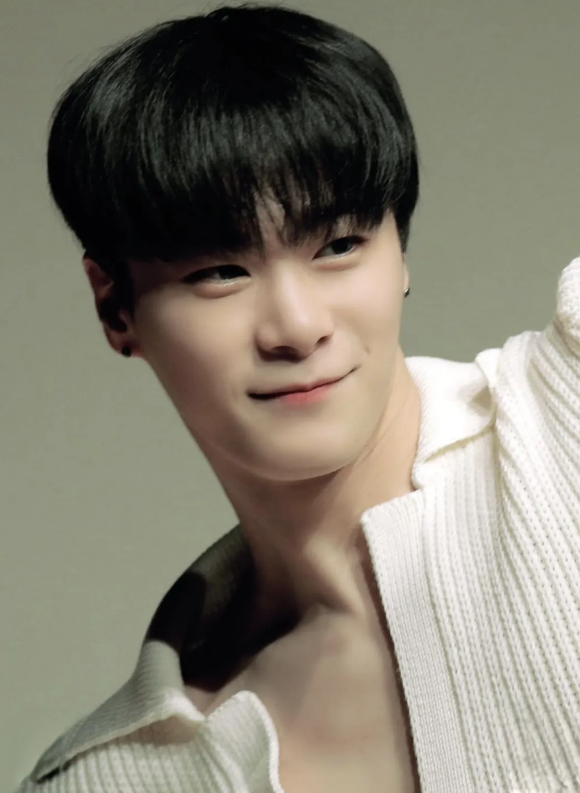 Recent activity shot of Moonbin (ASTRO)