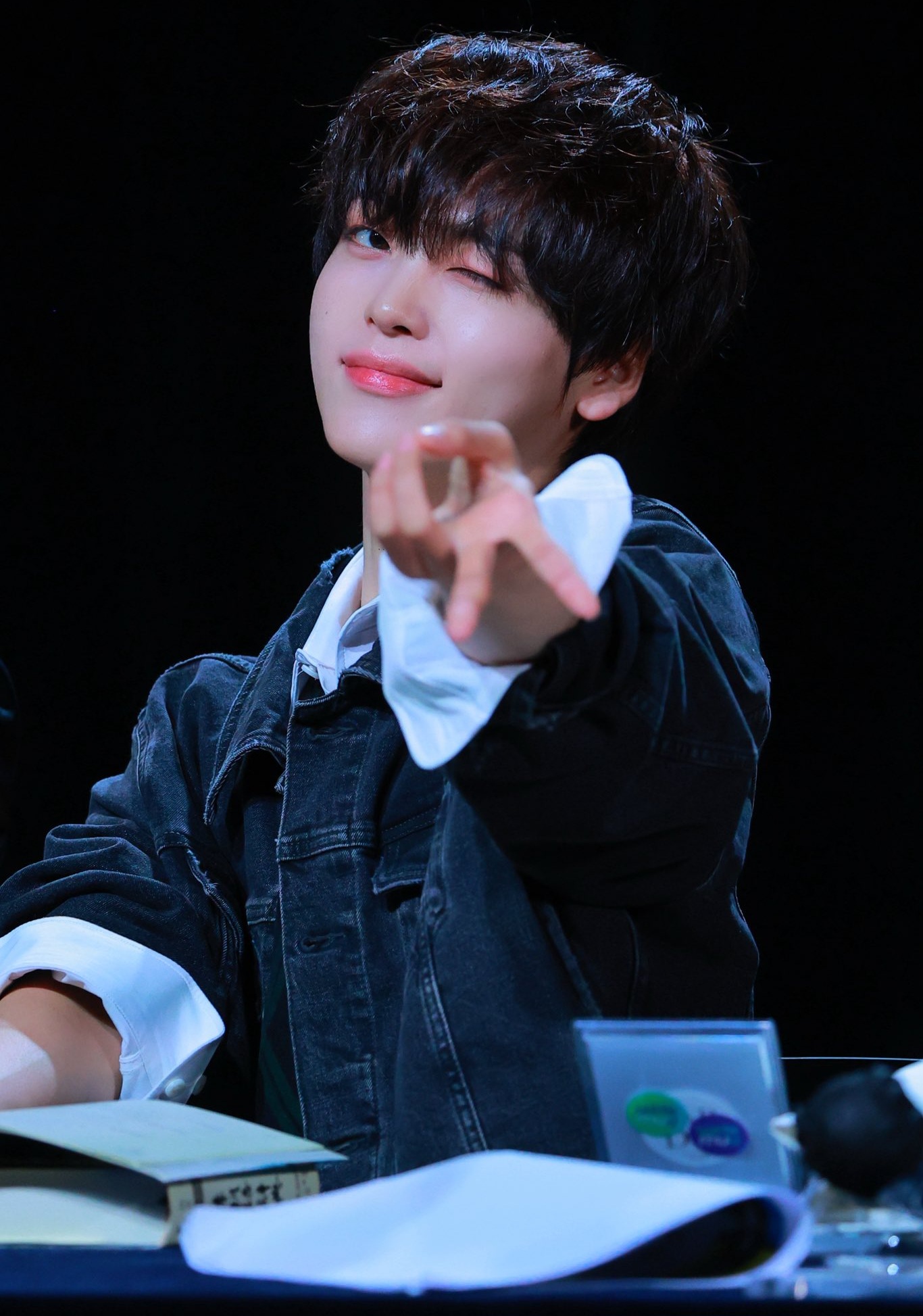 Behind-the-scenes cut of Hyeongjun (CRAVITY)