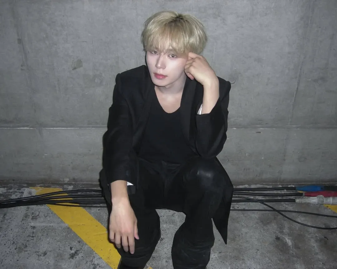 Behind-the-scenes cut of Kim Junseo (ALPHA DRIVE ONE)