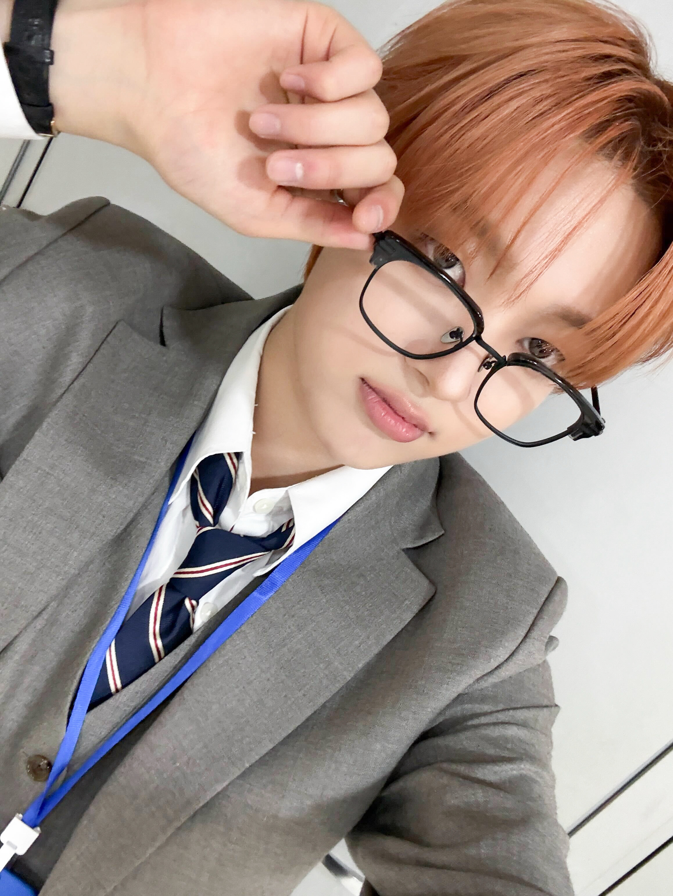 Latest photo of EJ (&TEAM)