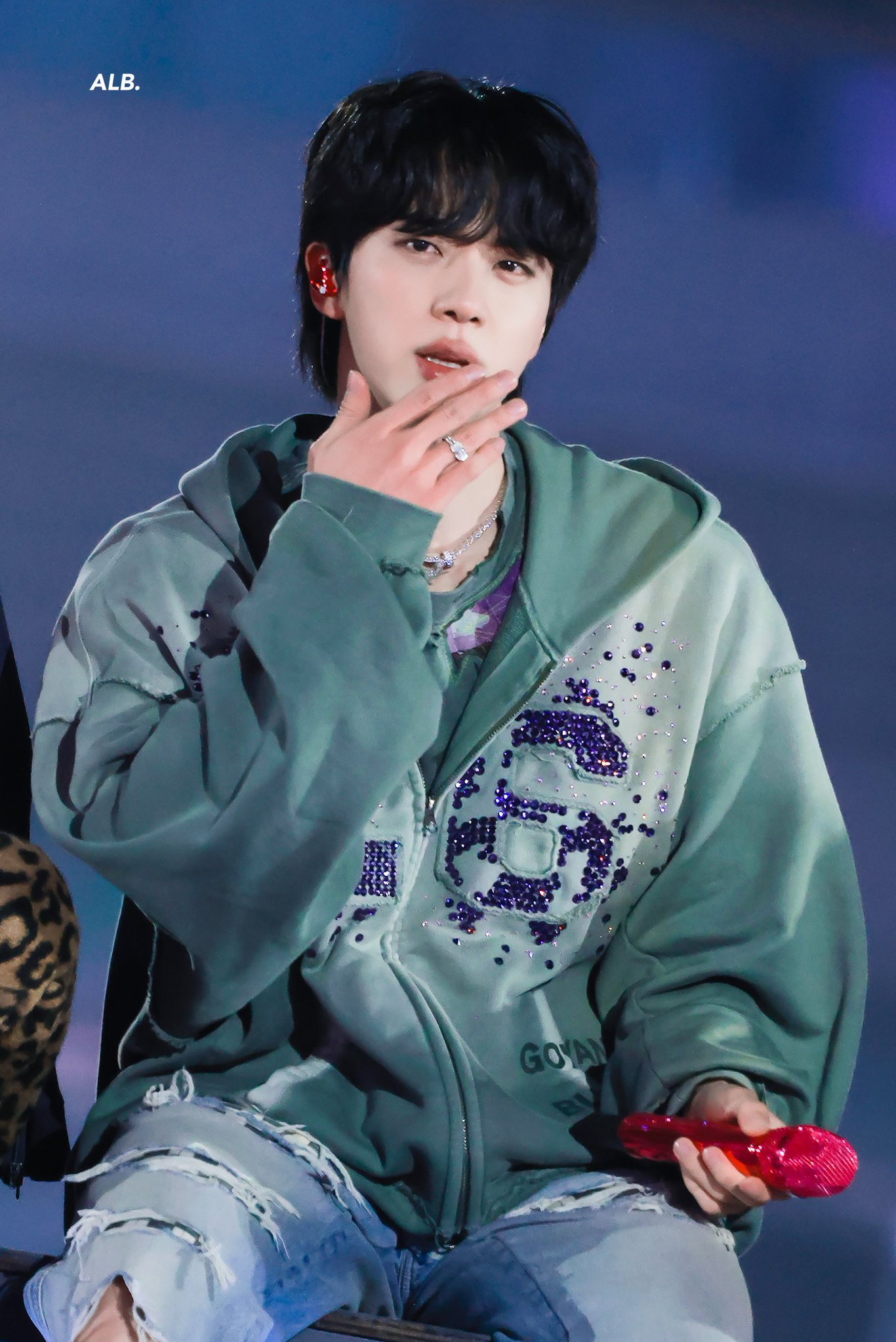 진 (방탄소년단)의 최신 사진