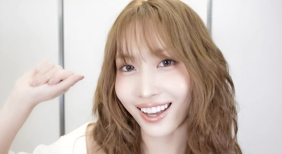 Momo (TWICE)的幕后花絮