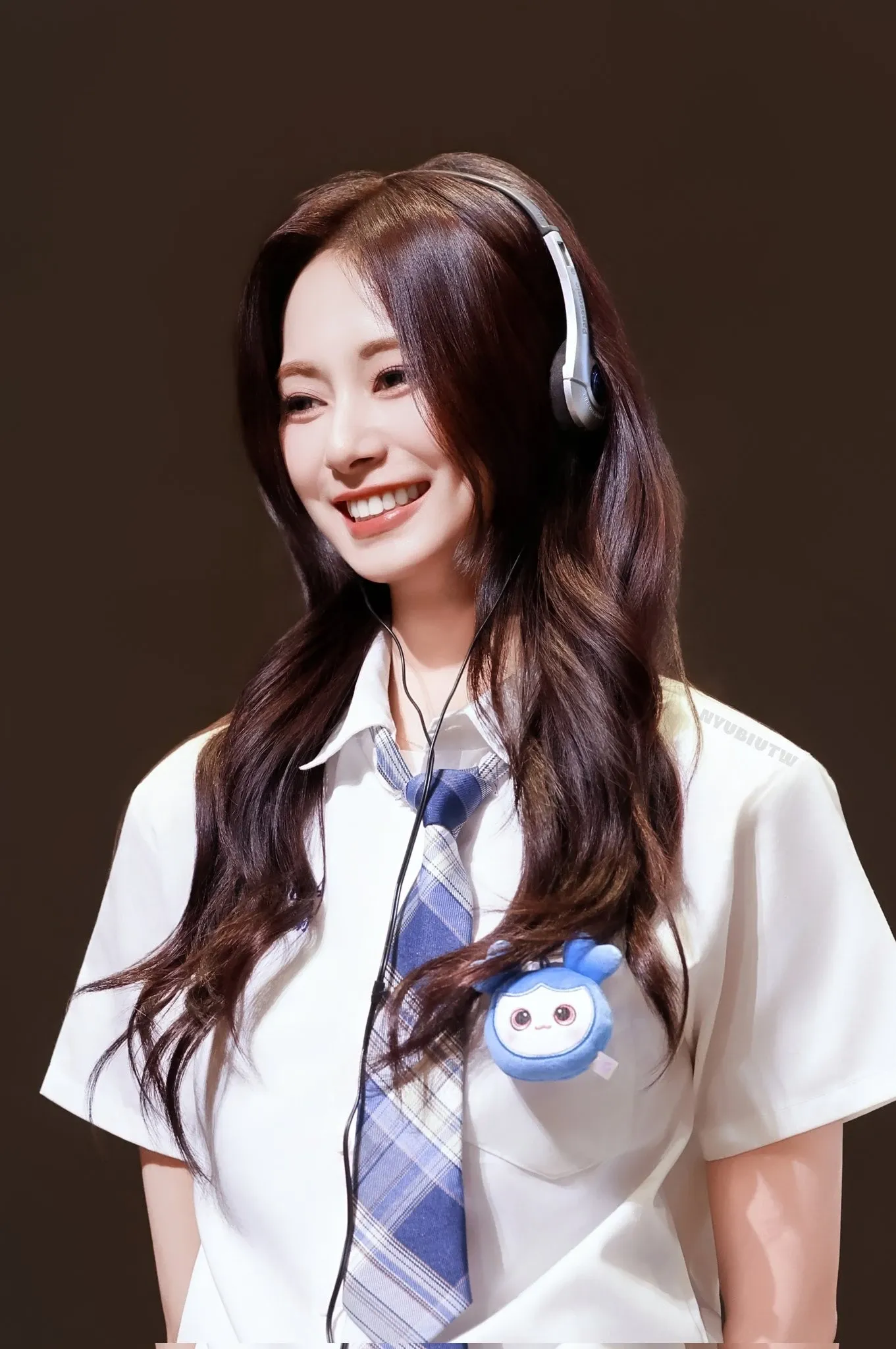 Foto aktivitas terbaru Tzuyu (TWICE)