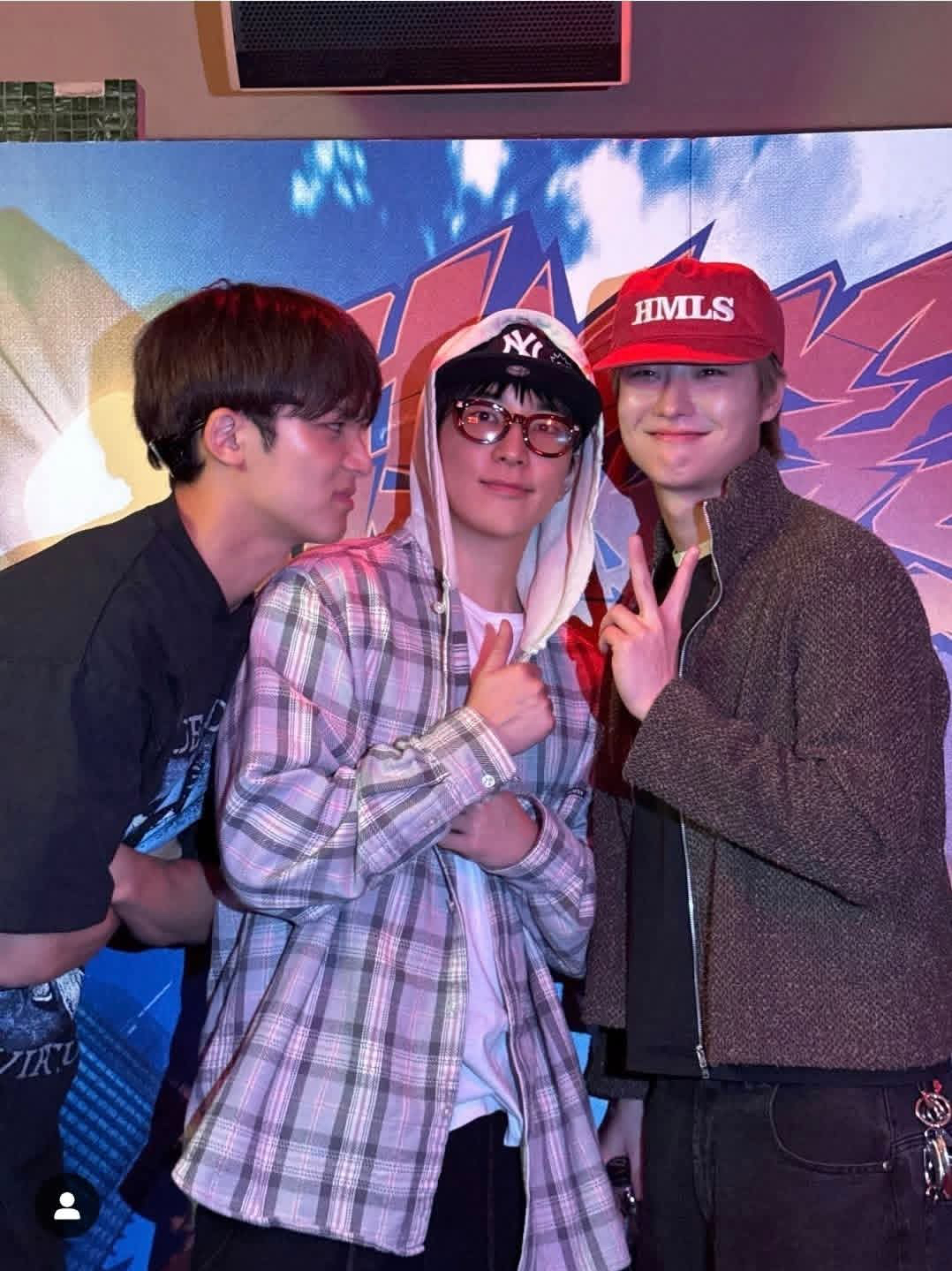 A moment captured by Wonwoo (SEVENTEEN)'s fan